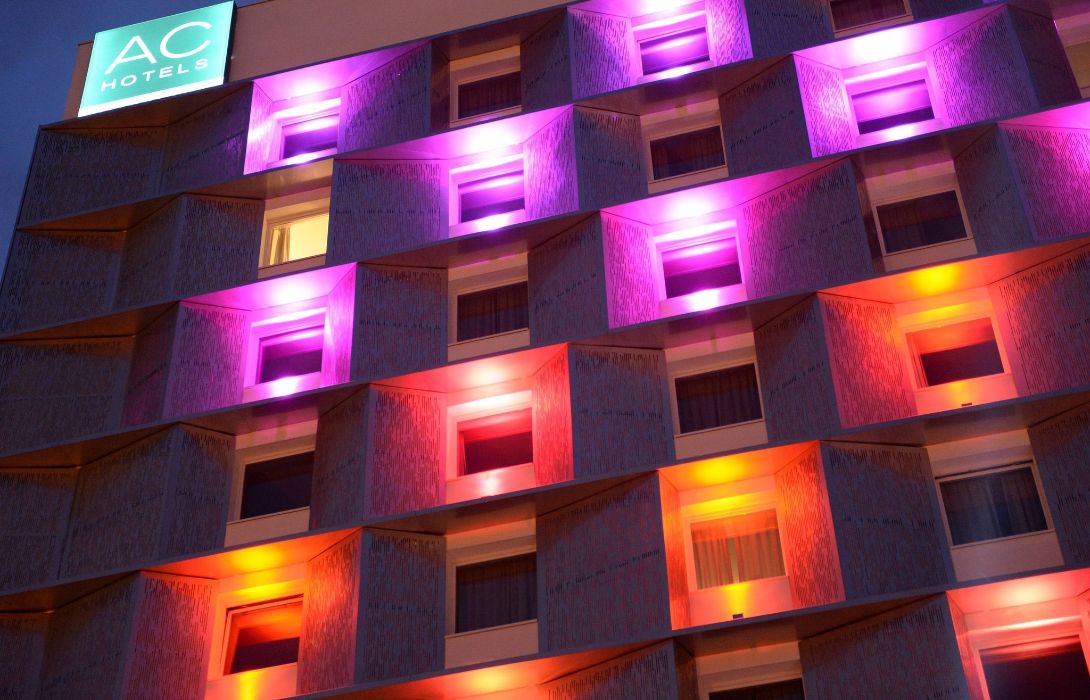 Ac Hotel Marseille Prado Velodrome Hotel De L'hôtel c2 marseille est un palace hôtel 5 étoiles de luxe avec spa 48, rue roux de brignoles marseille, 13006. hotel de