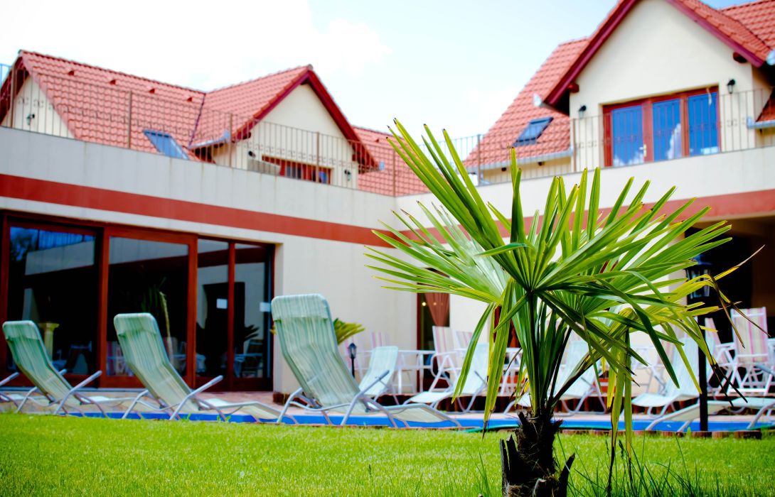 Boni Csaladi Wellness Hotel Zalakaros Great Prices At Hotel Info