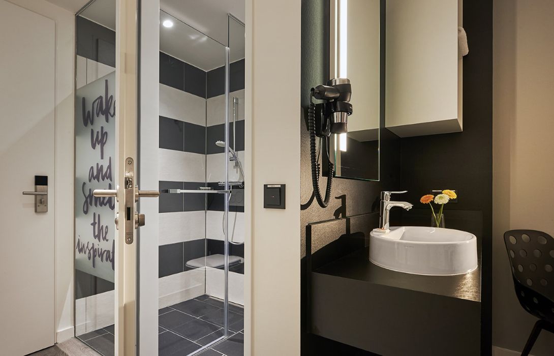 Hotel Charly S Bielefeld Hotel De