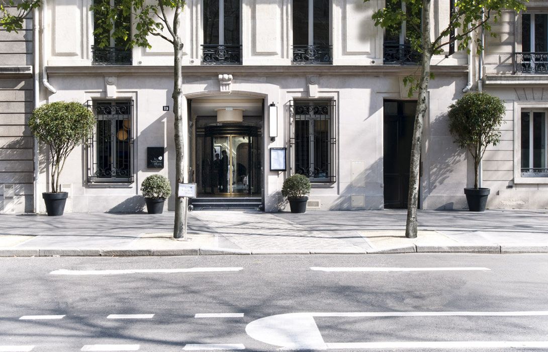 Le Narcisse Blanc Hotel Spa Paris Great Prices At Hotel Info