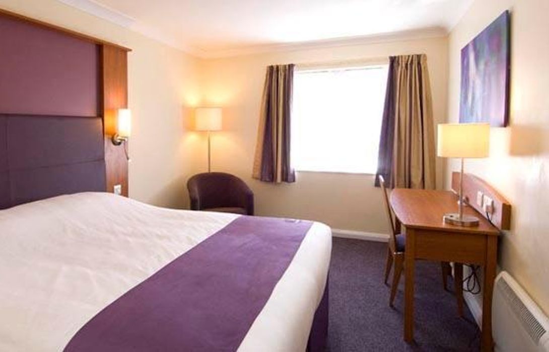 Premier Inn Birmingham South Hall Green Hotel De