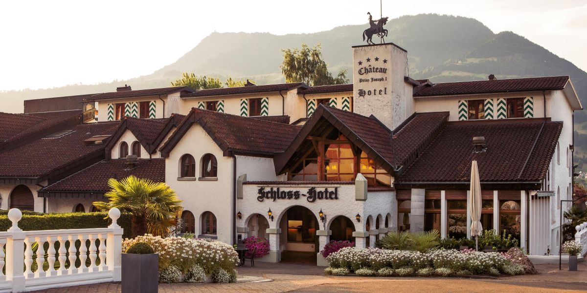 Schloss-Hotel Swiss-Chalet Merlischachen (Alpen)