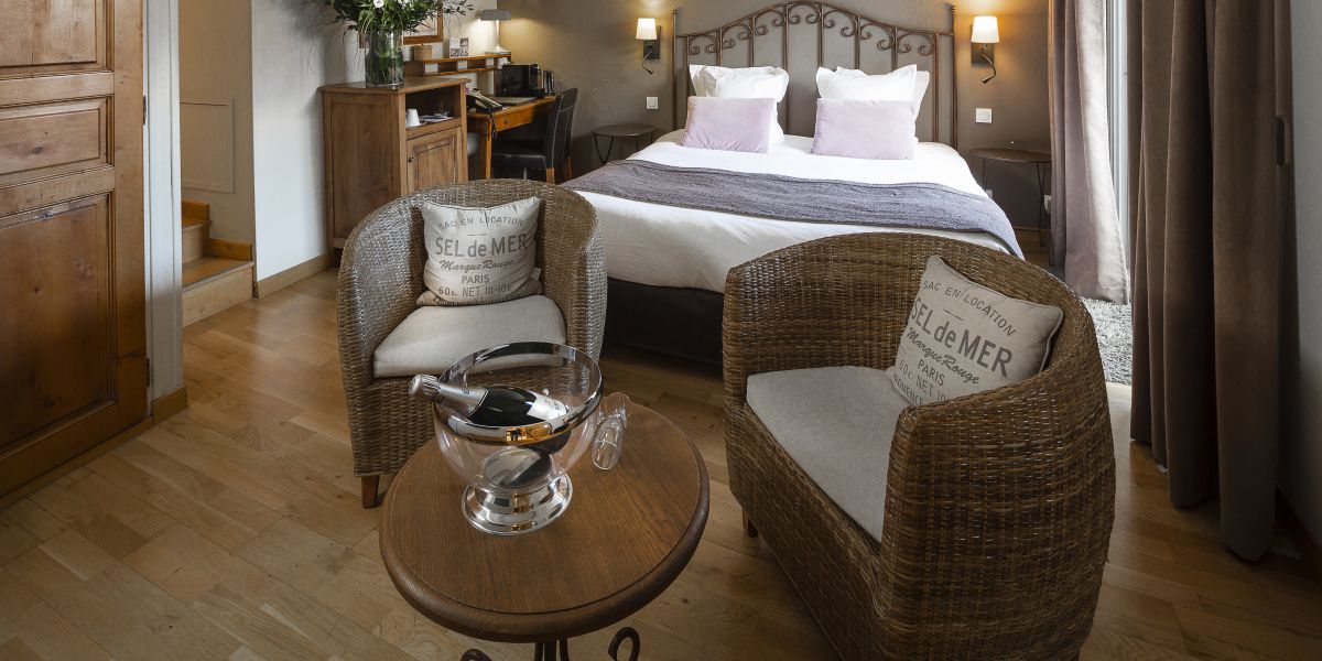 Hotel De L'Horloge - Avignon - Great prices at HOTEL INFO