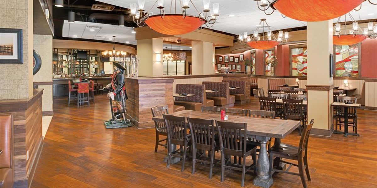 RAMADA PLAZA BY WYNDHAM OMAHA (Omaha)