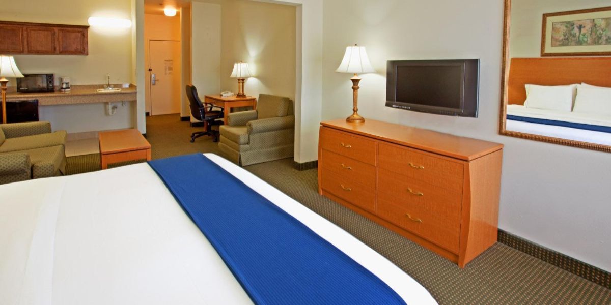 Holiday Inn Express & Suites COLUMBUS (Columbus)