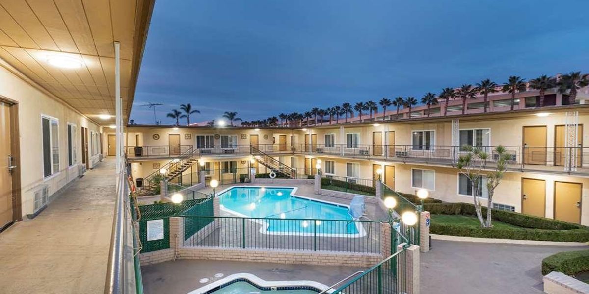 AMERICAS BEST VALUE INN (Anaheim)