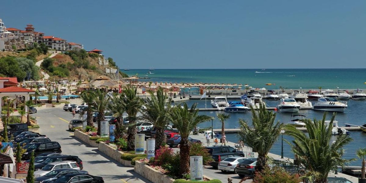 Dolce Vita Aparthotel (Vlas)