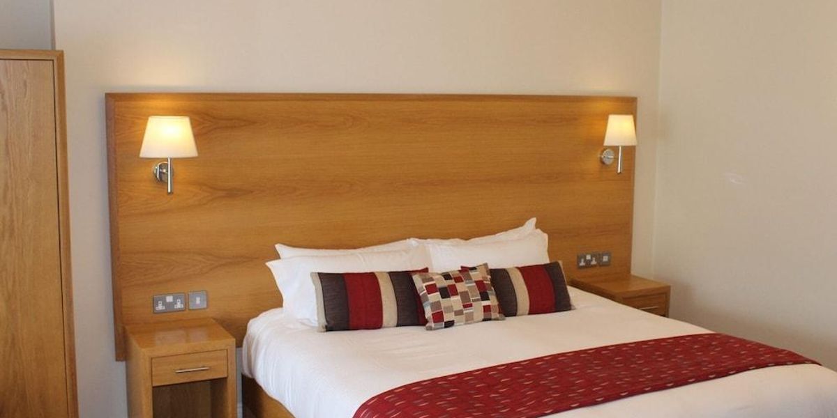 Clover Spa and Hotel (Birmingham)