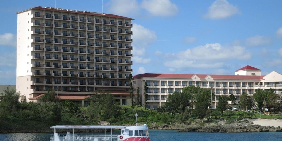 Hotel Breezebay Marina (Miyakojima-shi)