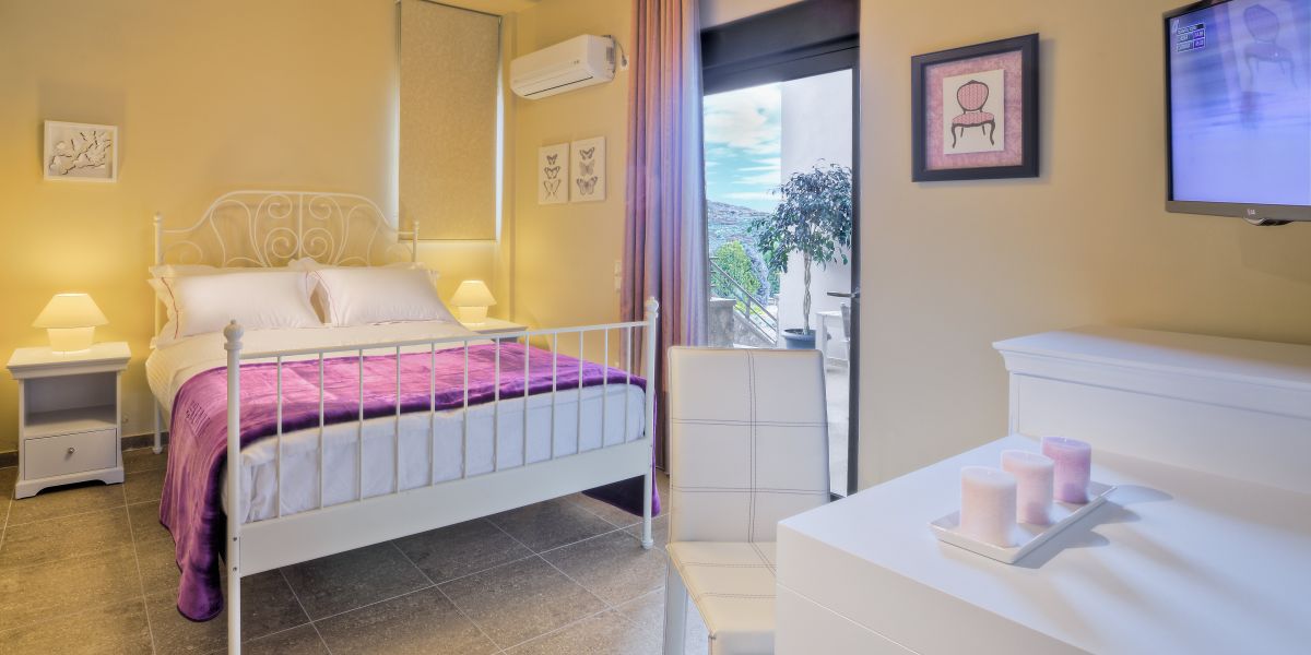 Marini Luxury Apartments and Suites (Aigina)