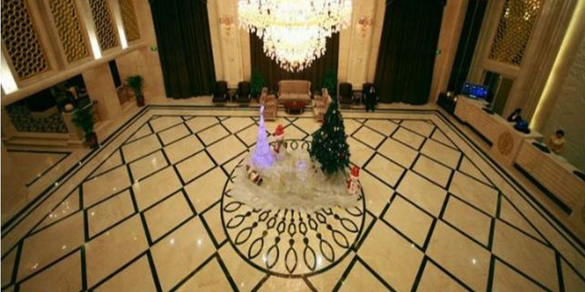 Baiyunbian Hotel (Jingzhou)