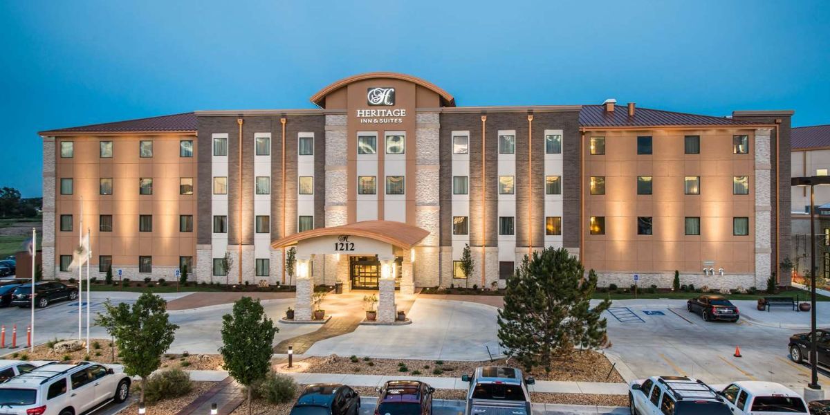 an Ascend Hotel Collection Member The Heritage Inn & Suites (Garden City)