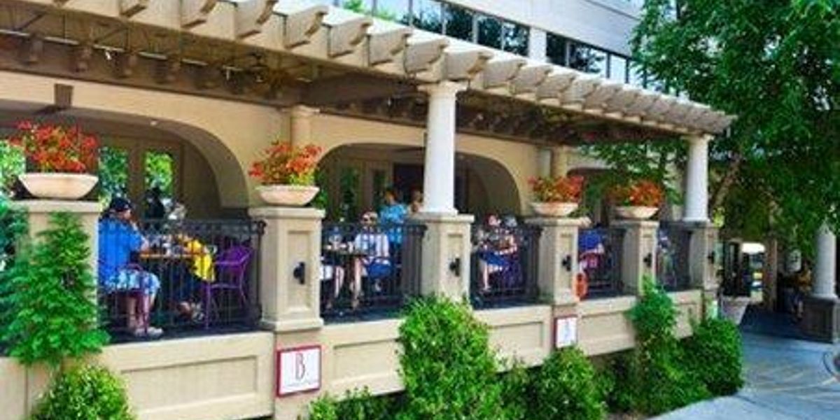 THE BOULEVARD INN AND BISTRO - Saint Joseph - Great prices at HOTEL INFO