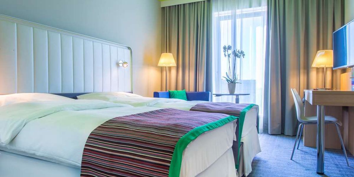 Hrs Park Inn Frankfurt Airport www.hotel.de