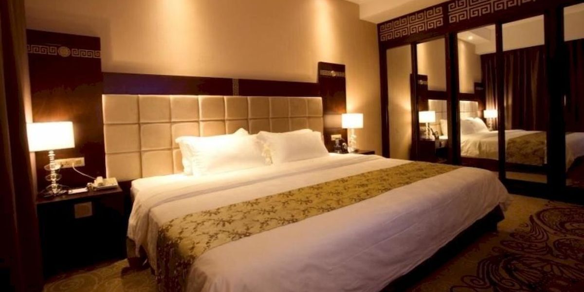 Golden Crown International Hotel Guilin HOTEL INFO