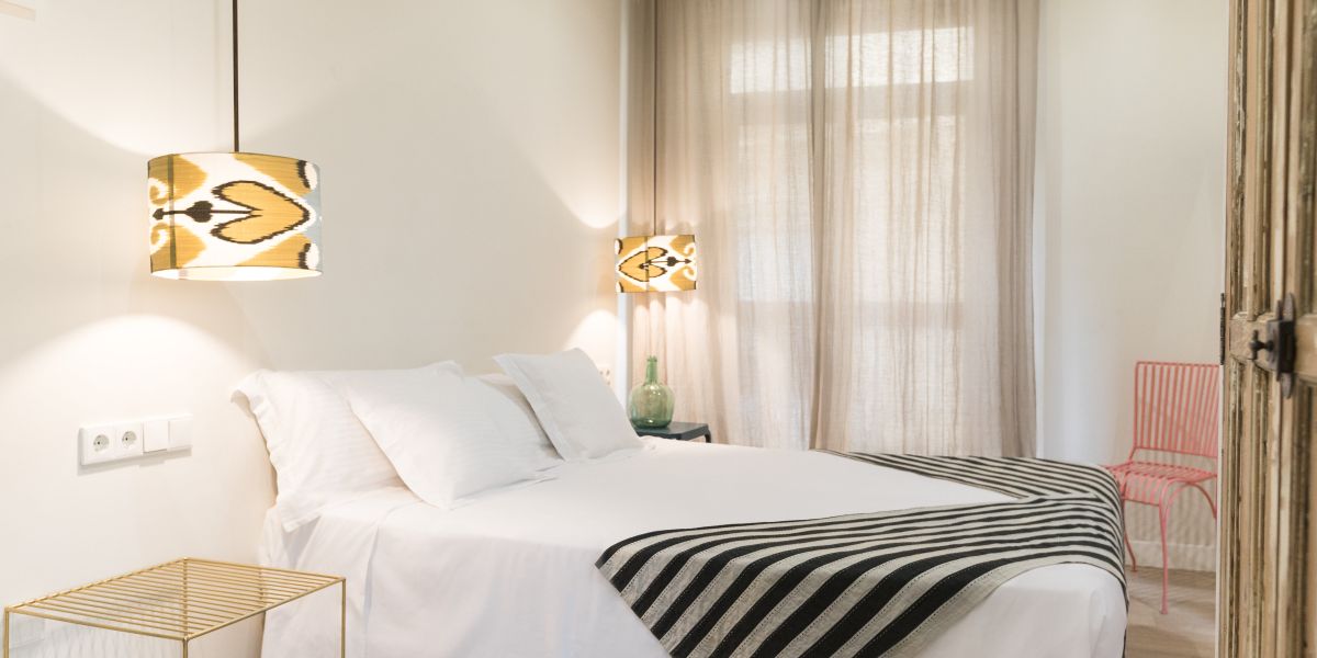 Hotel The Corner House Seville Great prices at HOTEL INFO