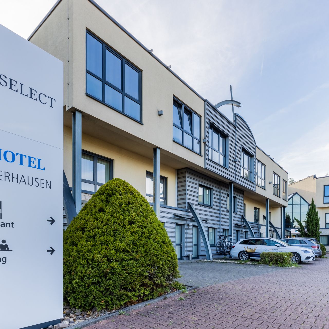 Mercure Hotel am Centro Oberhausen - Great prices at HOTEL INFO