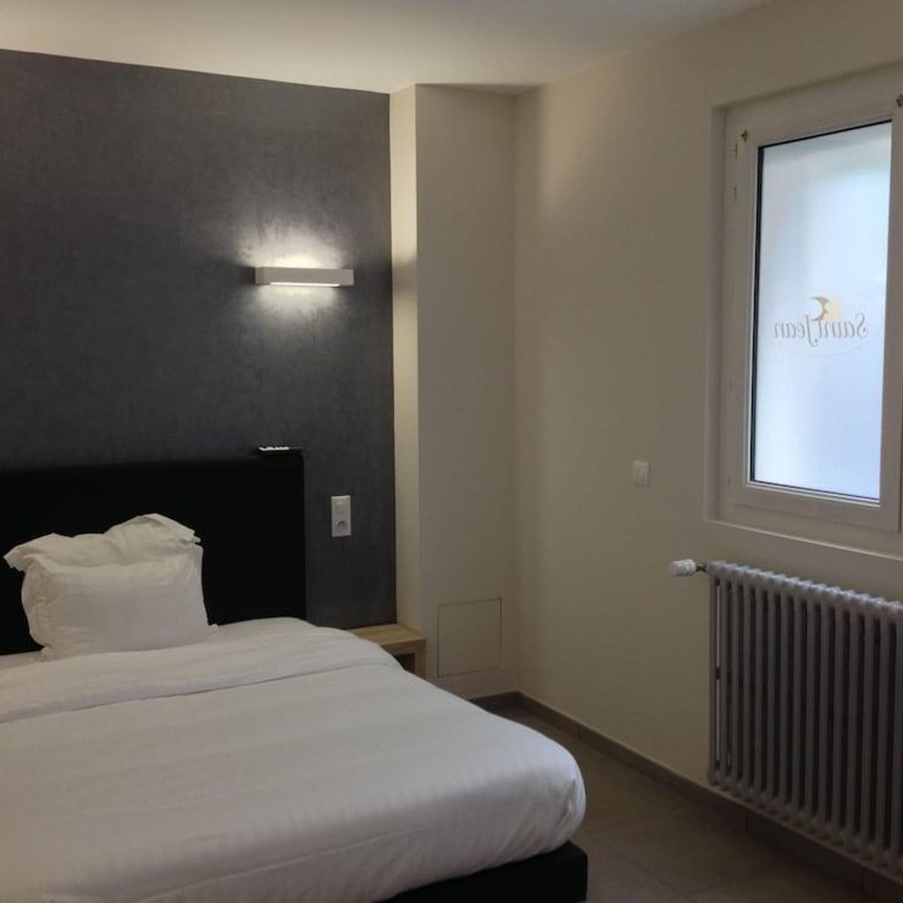 Hôtel Saint Jean - Bourges - Great prices at HOTEL INFO