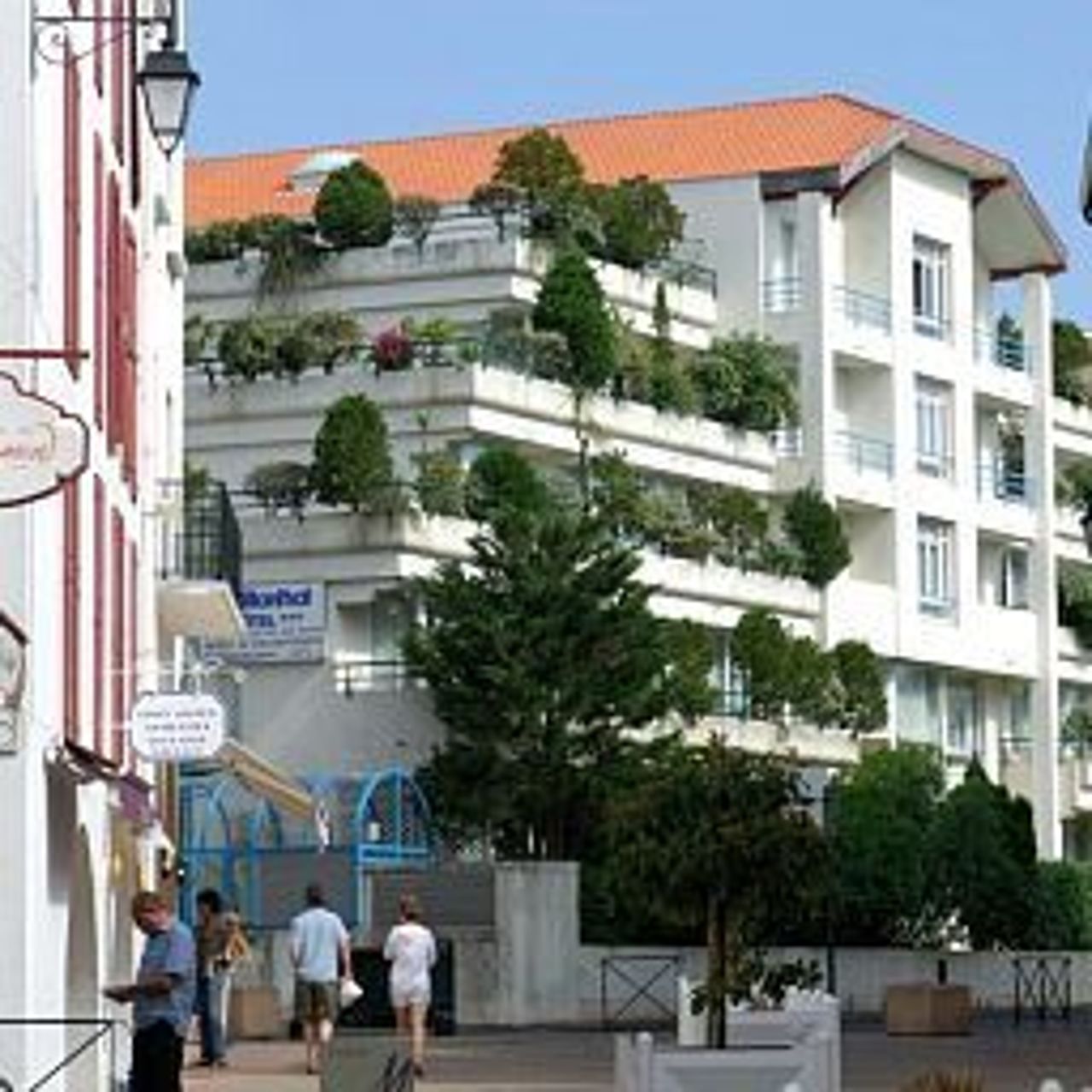 Hotel Helianthal Saint-Jean-de-Luz - Great prices at HOTEL INFO