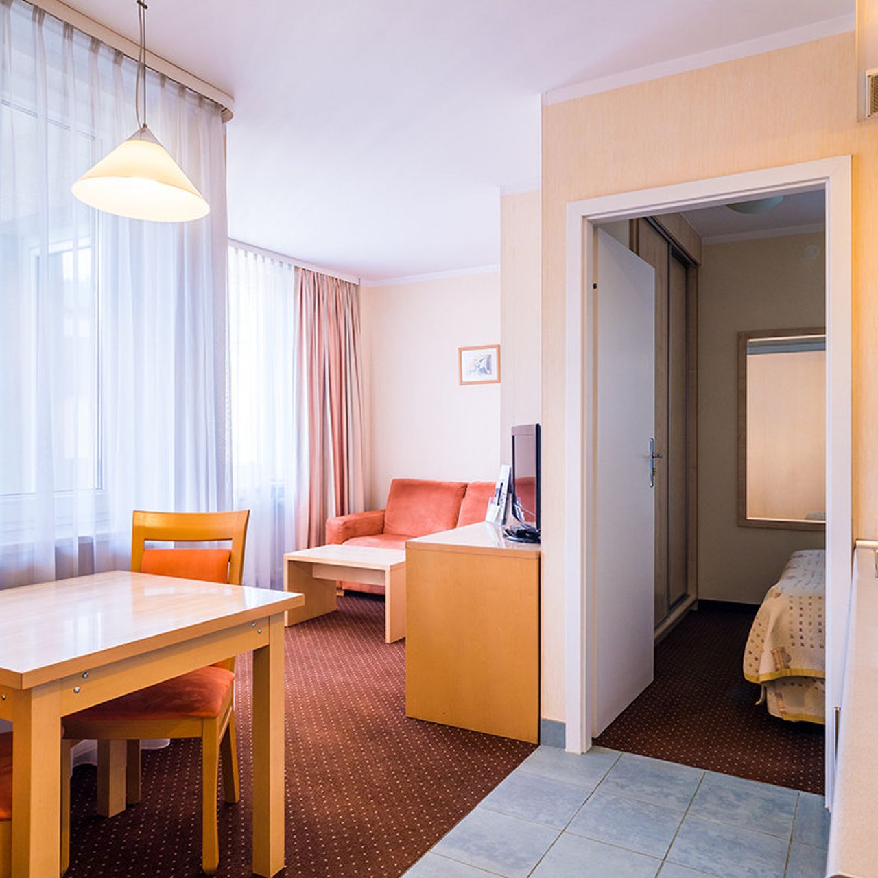 Hotel Apartamenty Zgoda Warszawa by DeSilva - Warsaw - Great prices at  HOTEL INFO