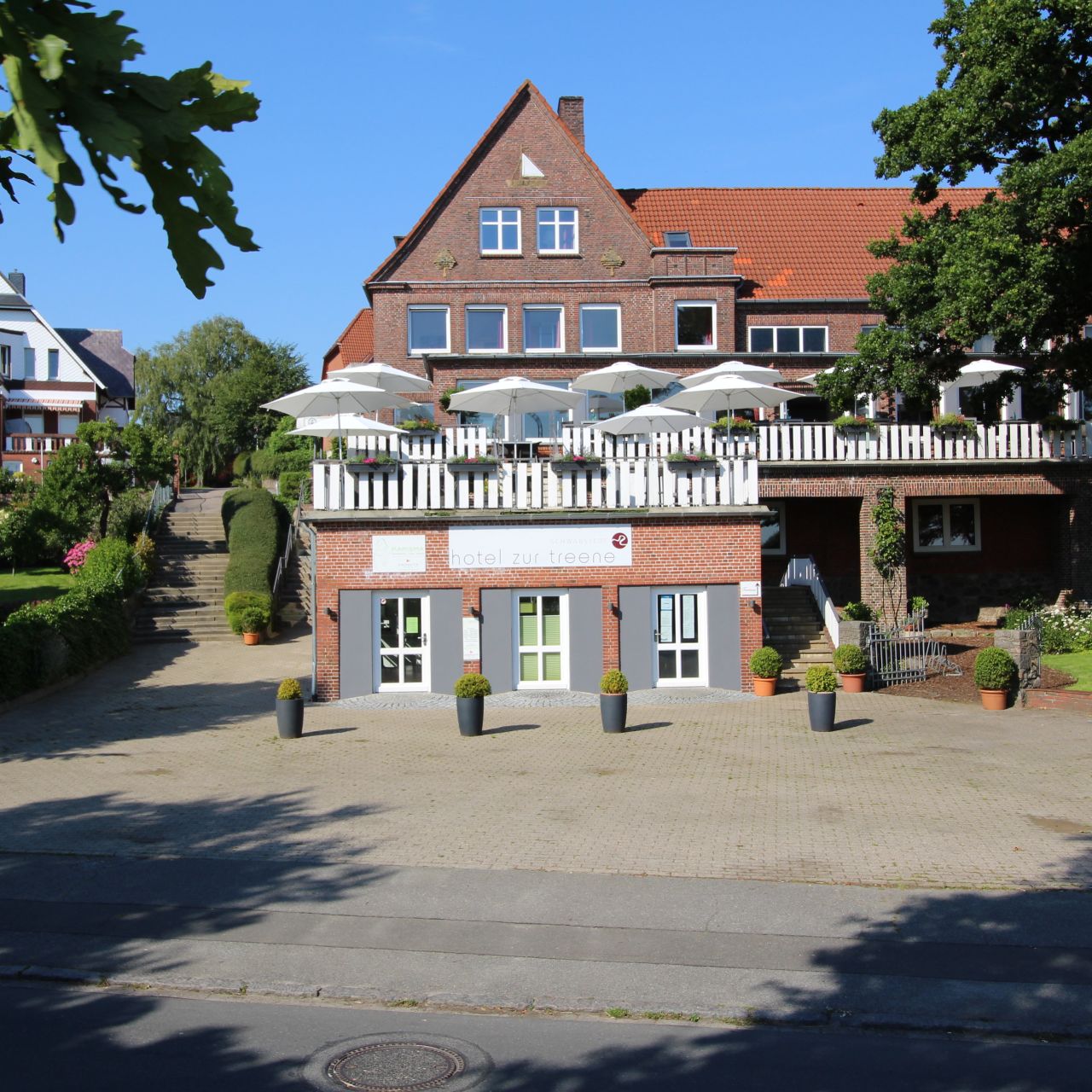 Hotel Zur Treene - Schwabstedt - Great prices at HOTEL INFO
