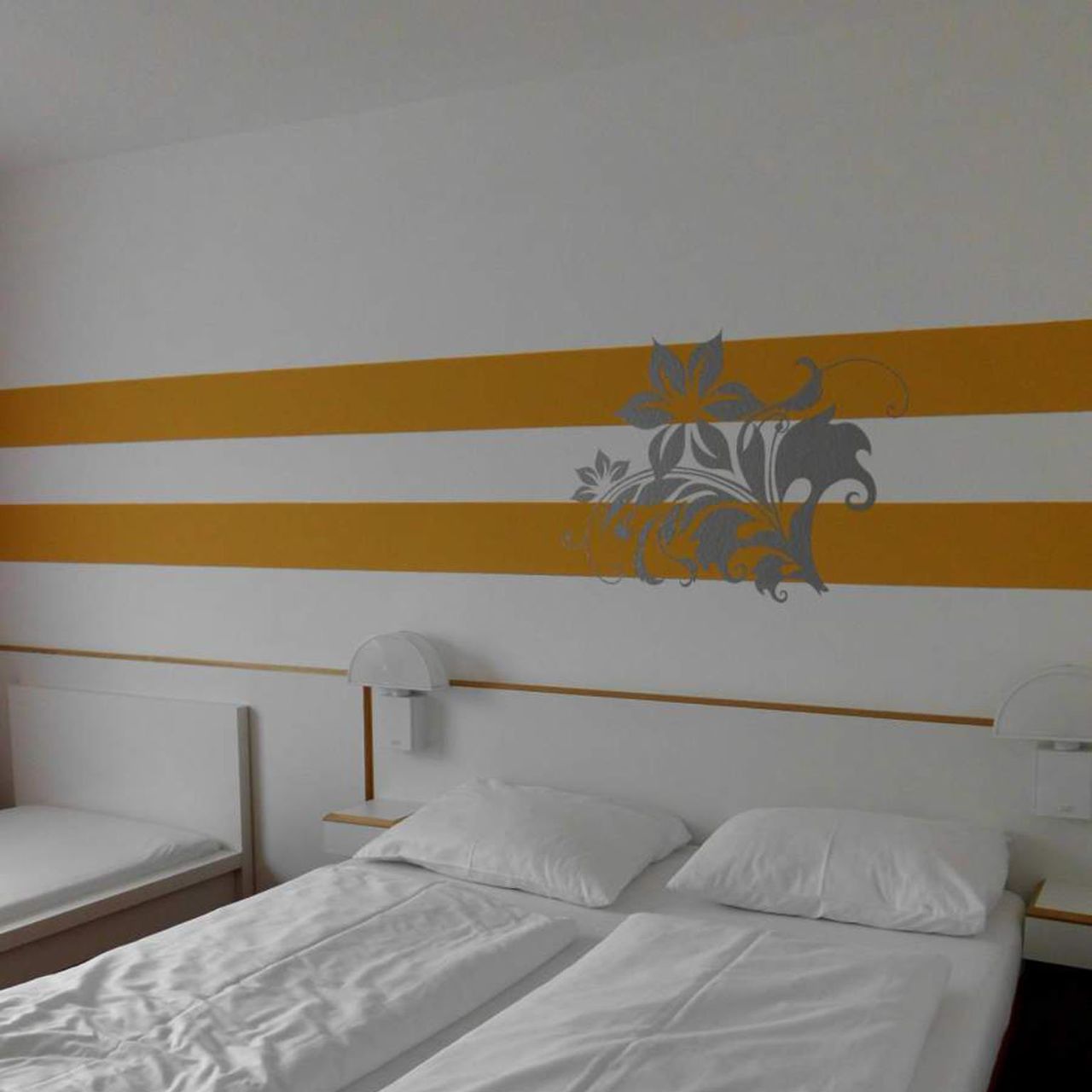 Hotel Lenas West - Vienna - Great prices at HOTEL INFO