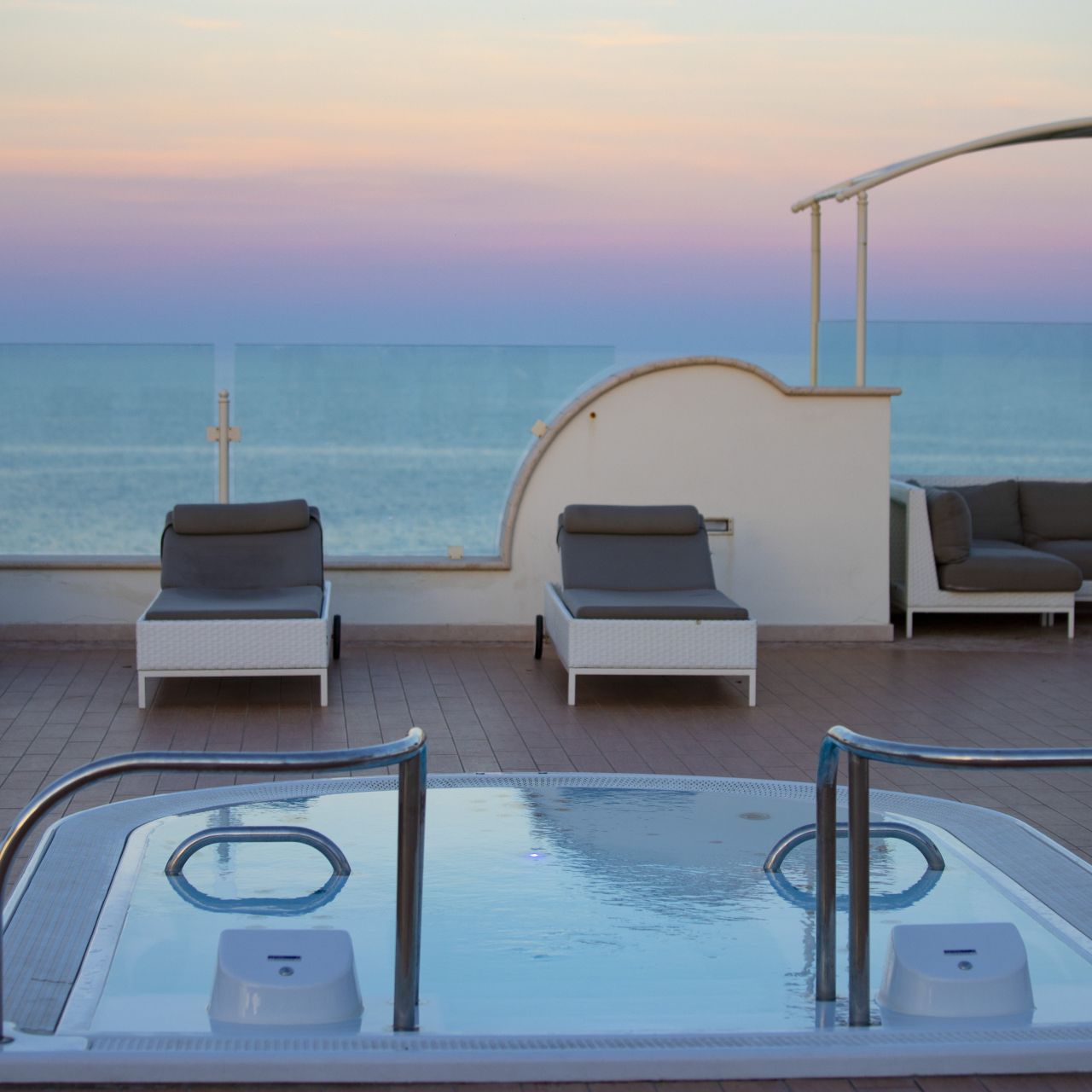 Hotel Smeraldo Suites & Spa - San Benedetto del Tronto - Great prices at  HOTEL INFO