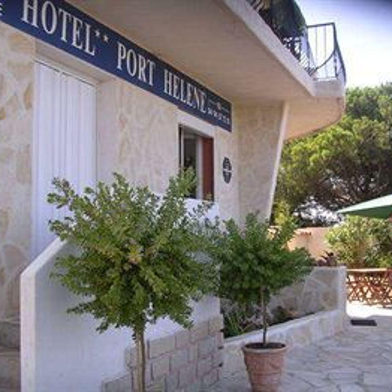 Hôtel Port Hélène - Hyères - Great prices at HOTEL INFO