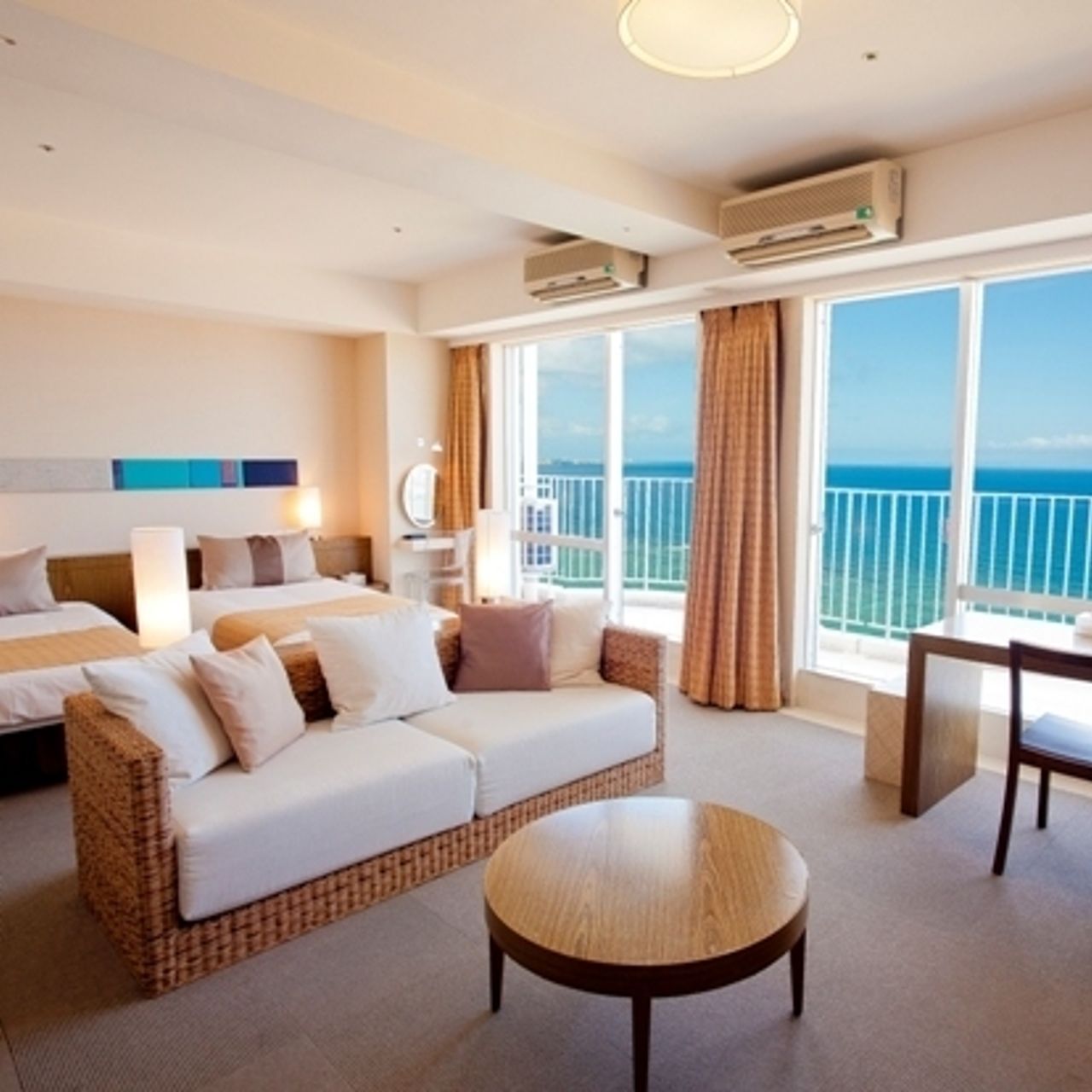 Hotel The Beach Tower Okinawa - Onna - HOTEL INFO