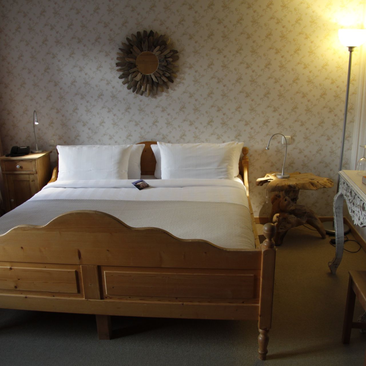Zur Ewigen Lampe Romantik und Landhotel in Nideggen - HOTEL DE