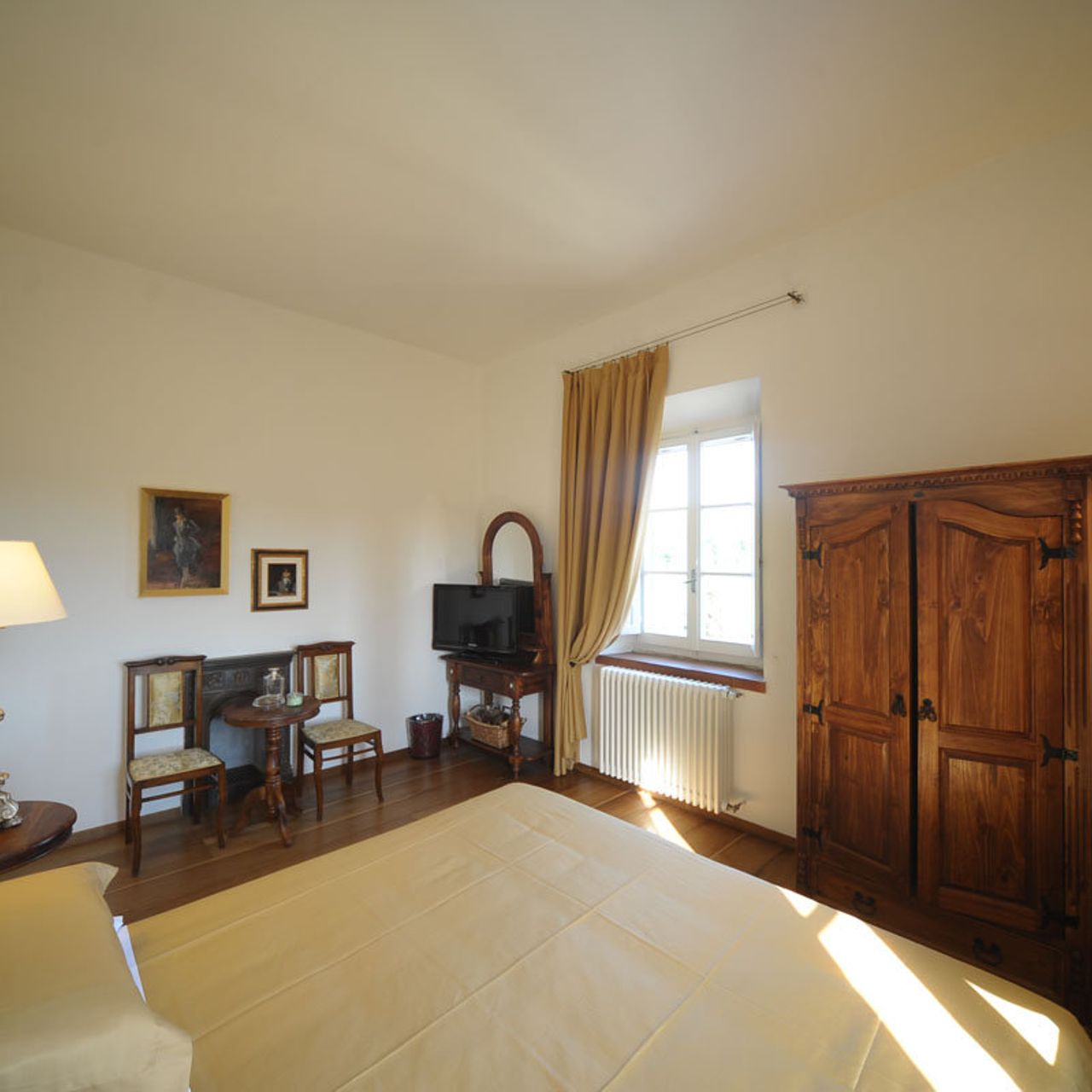 Hotel Le Dimore Mezza Costa B&B - San Casciano in Val di Pesa - Great  prices at HOTEL INFO