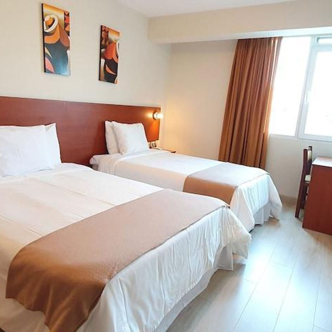 Hotel Las Palmas en Lima - HOTEL INFO