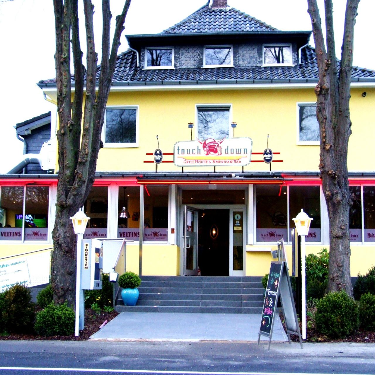 Touchdown Motel & Restaurant - Lohmar - Great prices at HOTEL INFO