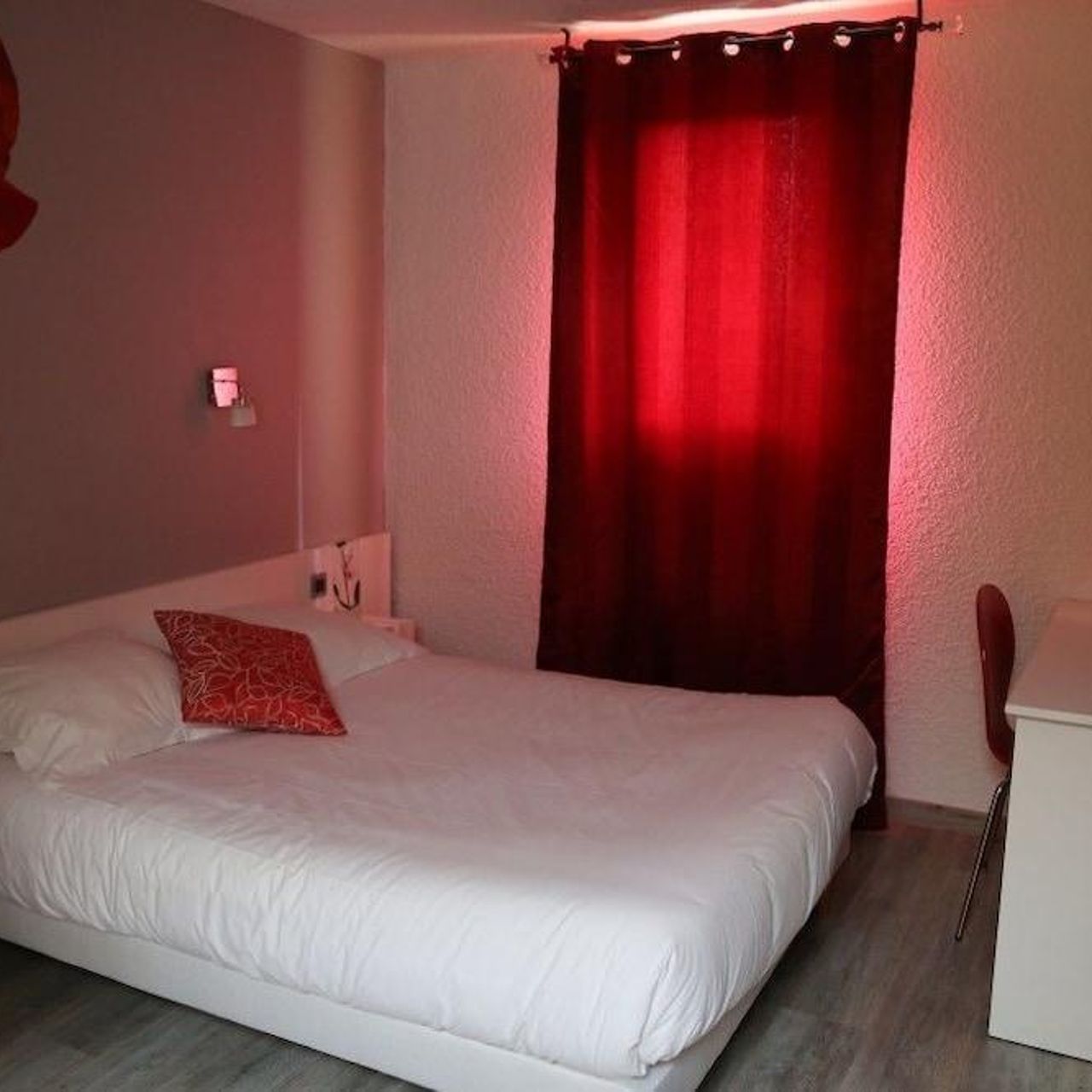 35 Rue Des Beaux Soleils 95520 Osny Hôtel Les Beaux Soleils - Osny - HOTEL INFO