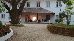 Old Lighthouse Bristow Hotel Cochin 4 Hrs Sterne Hotel Bei Hrs Mit Gratis Leistungen Cherai beach, cherai beach junction (south),near cherai beach resort. hrs