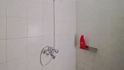 Hotel Reddoorz At Radio Dalam 2 Hrs Star Hotel In Ciputat - 