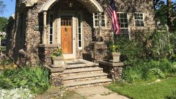 Hotel Aberdeen Stone Cottage Bed Breakfast Greilickville 3 Hrs