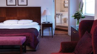 Double room (superior) Macdonald Burlington