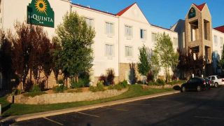 La Quinta Inn Springfield East 3 Hrs Star Hotel - 