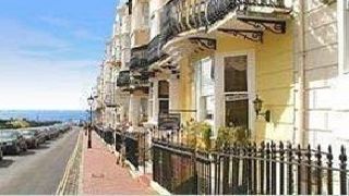 Exterior view Gullivers