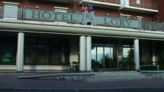 Buitenaanzicht Hotel Lory