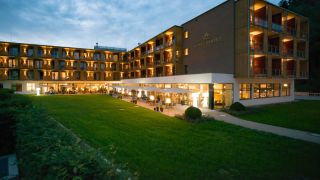 Hotel Konig Albert Bad Elster 4 Hrs Sterne Hotel Bei Hrs Mit Gratis Leistungen