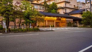Hotel Ryokan Awazu Onsen Tsujinoya Hananoshou 4 Hrs Star - 