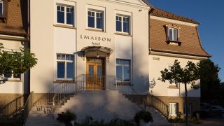 La Maison Hotel Near To The Airport