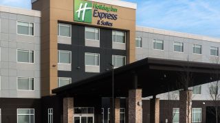 Holiday Inn Express Suites West Edmonton Mall Area Bei Hrs Mit