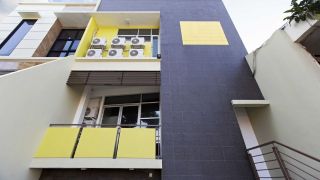 Hotel Reddoorz At Kemanggisan 2 Hrs Star Hotel In Jakarta - 