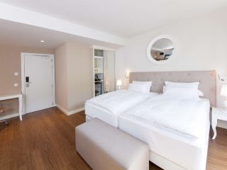Nh Geneva City Geneva 4 Stars Hotel Tiscover En - 