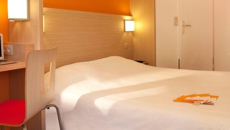 Hotel Premiere Classe Beziers 1 Hrs Star Hotel In Villeneuve Les
