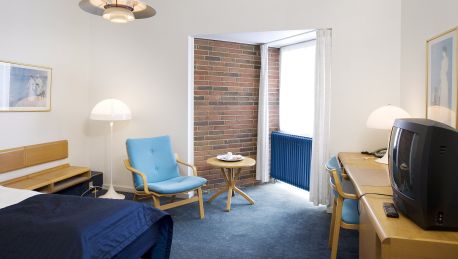 Bechs Hotel Ringkobing Skjern Tarm 3 Hrs Sterne Hotel Bei Hrs Mit Gratis Leistungen This implements a bch code that guarantees detection of any error affecting at most 4 characters and has less than a 1 in 109 chance of failing to detect more errors. bechs hotel ringkobing skjern tarm 3