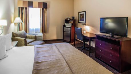 Quality Inn And Suites Peoria In West Peoria